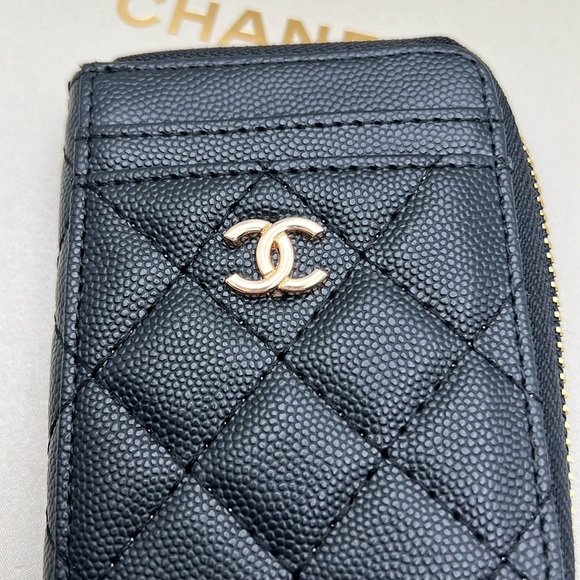 Card Holder Black Zip Around Gold CC 3 Slots Beauty Two Inside Compartments NWOT - Picture 15 of 17